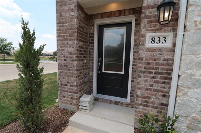 Building Photo - 833 Tennessee Dr