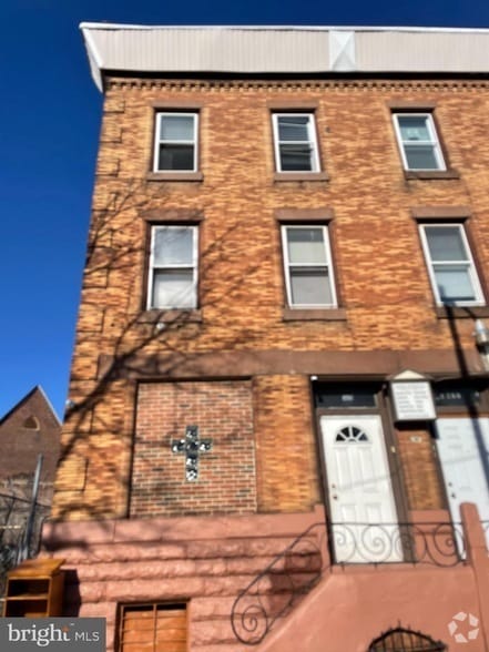 Building Photo - 3820 N Broad St Rental