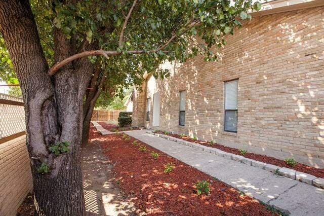 12501 Hornbeam Dr