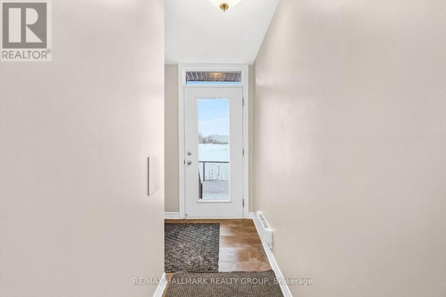 Photo - 565 Ozawa Private