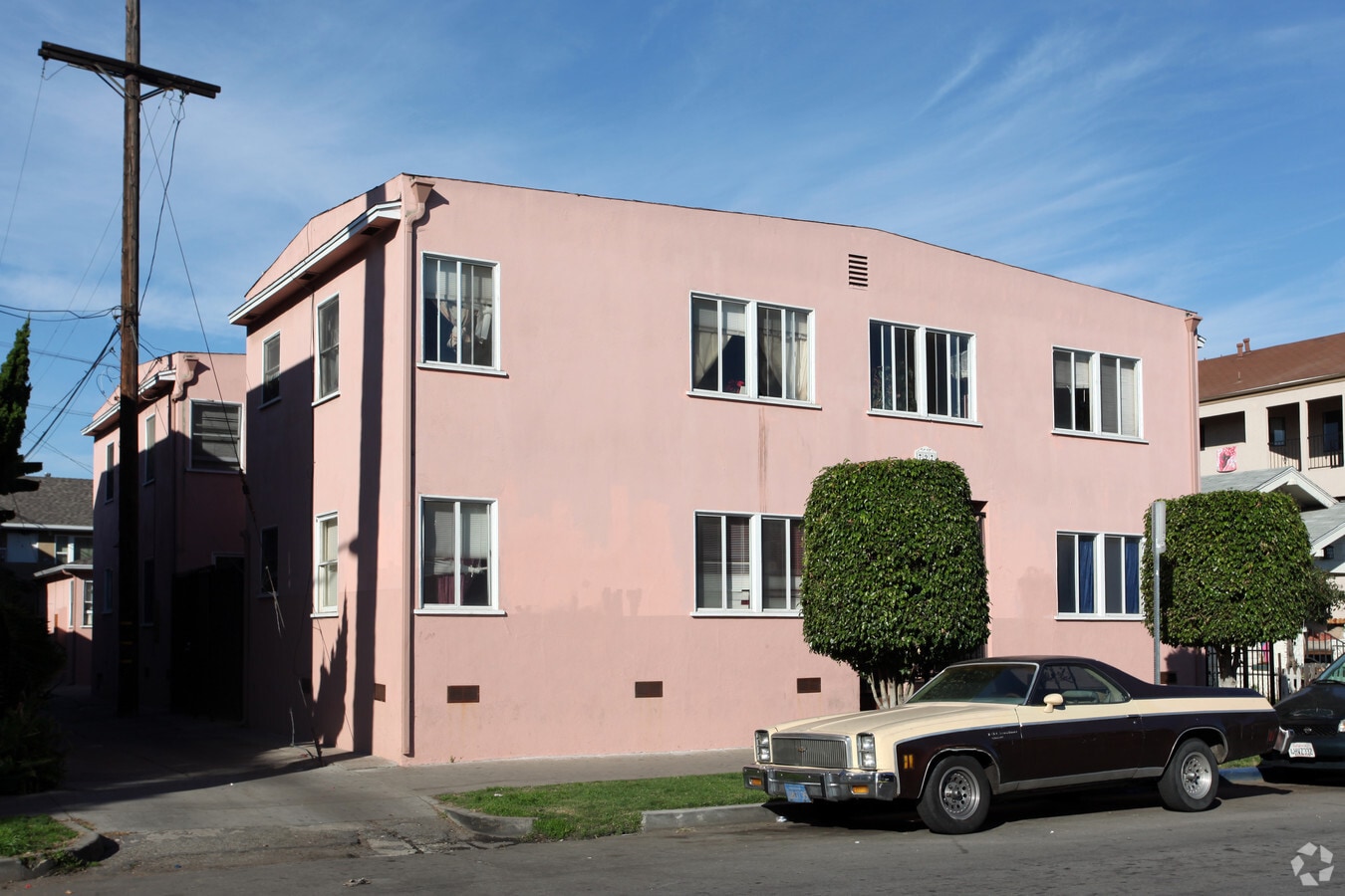 Photo - 727 Olive Ave Apartments
