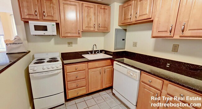 379 Commonwealth Ave Unit 1
