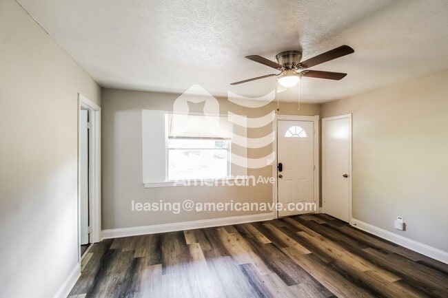 Photo - 847 Mcpherson Dr