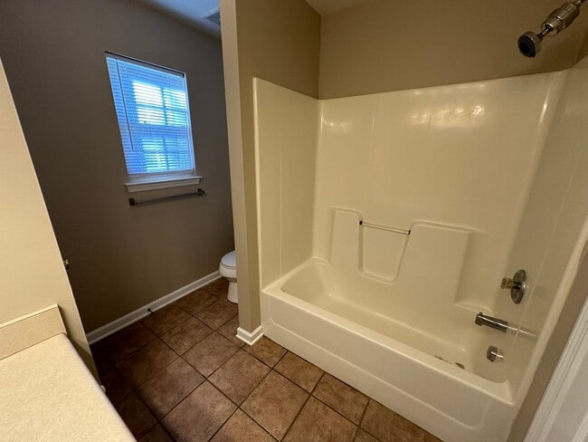 Photo - 1997 Sylvan Lake Dr