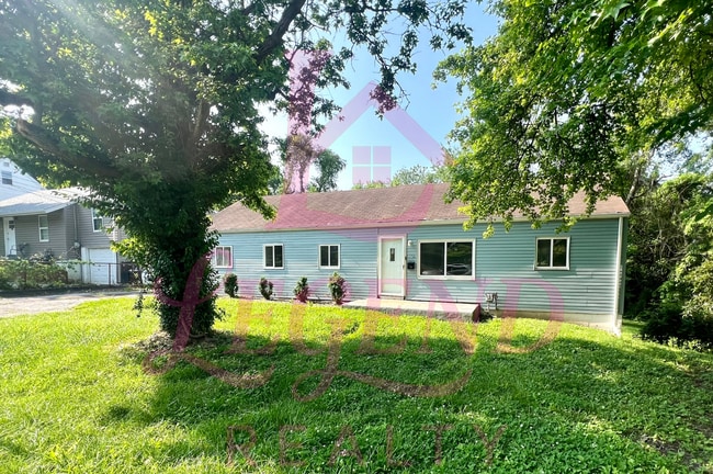 Building Photo - Spacious 3-Bedroom Home for Rent in Riverv...