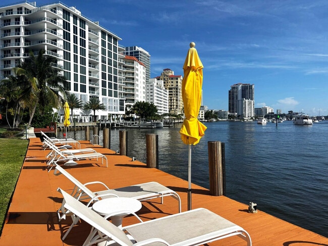 Building Photo - 341 N Birch Rd Unit 416