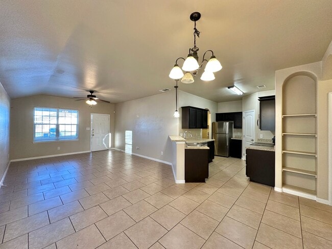 Photo - 4600 Cambridge Dr