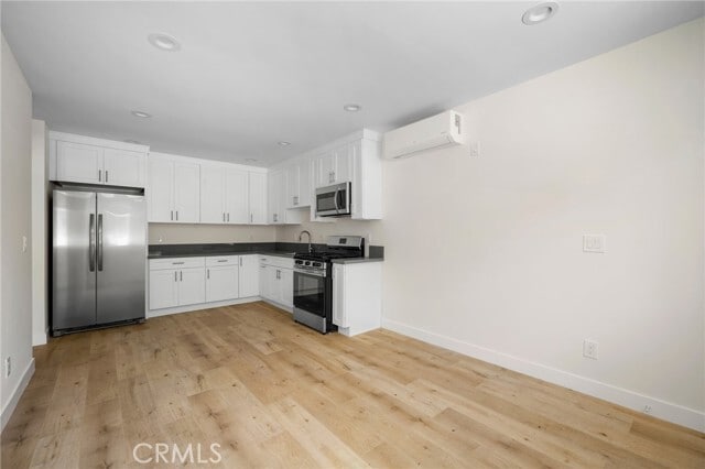 Photo - 6851 De Celis Pl