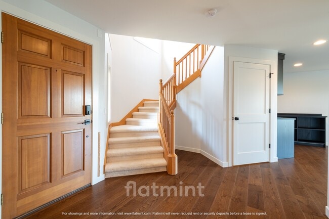 Photo - 4444 29th Ave W