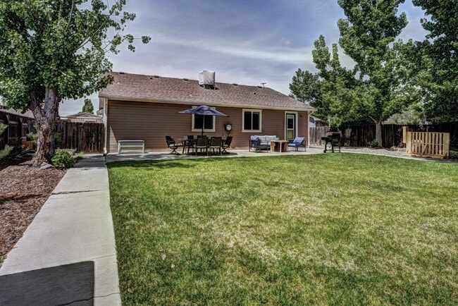 Photo - 1000 Red Bud Ct