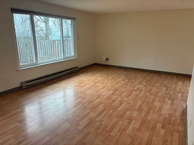 Photo - $500 Off of February!!! 3 Bedroom/2 Bath NW Corvallis Home!