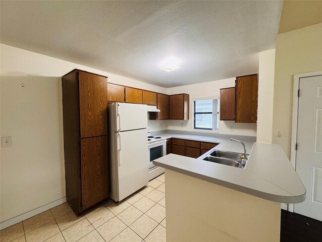 Photo - 4090 N Pine Island Rd Unit 301