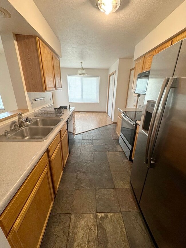 Photo - Three Bedroom Townhome with Creek in Backyard