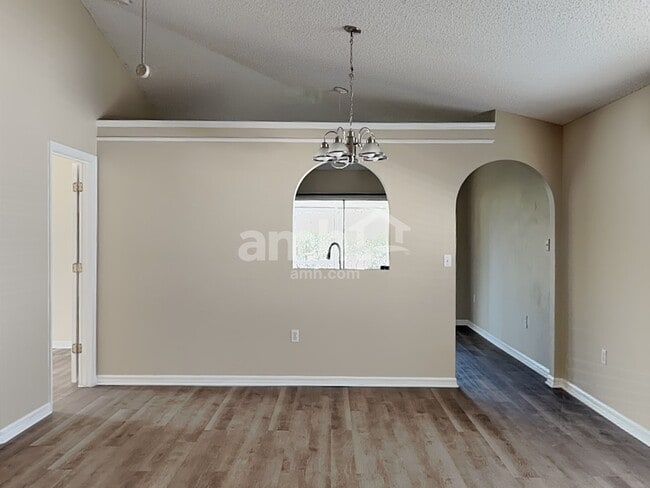 Photo - 2724 Maderia Cir