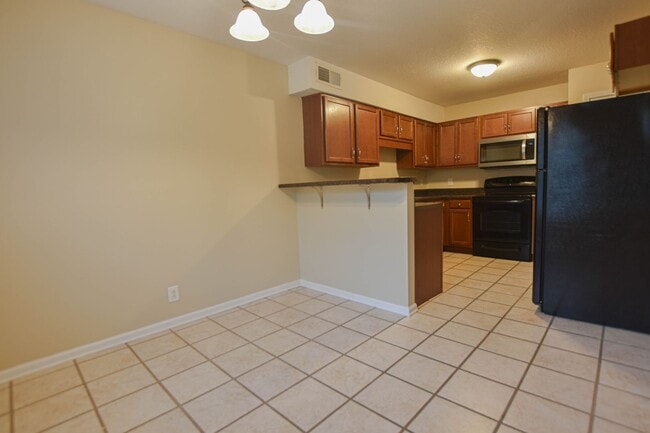 Photo - 540 Patriot Park Ct Unit B