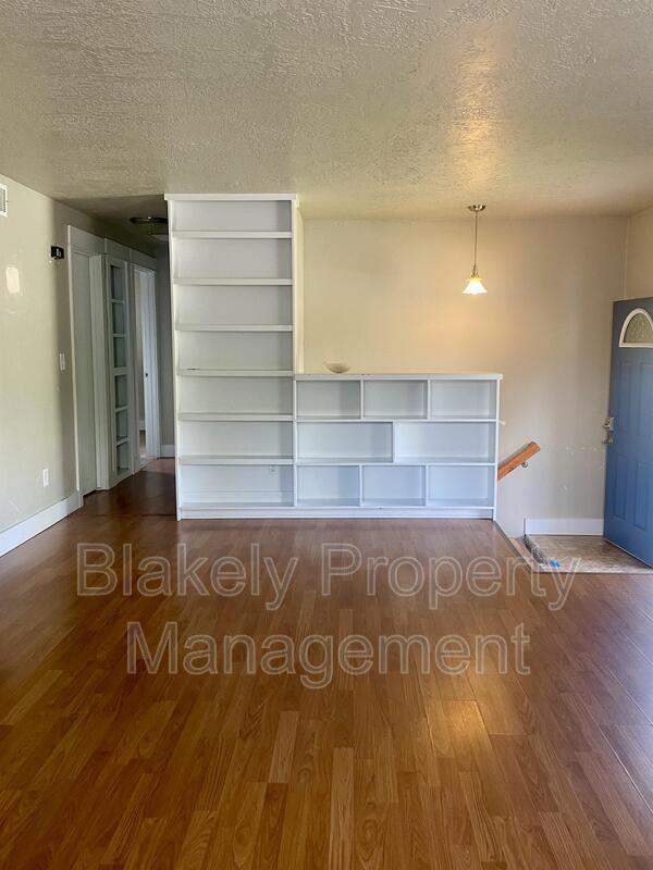 Photo - 1541 Marilyn Cir