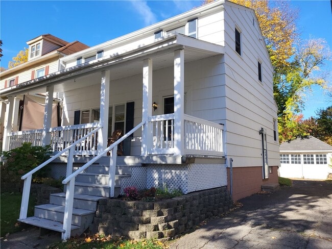 Photo - 59 Pinnacle Rd