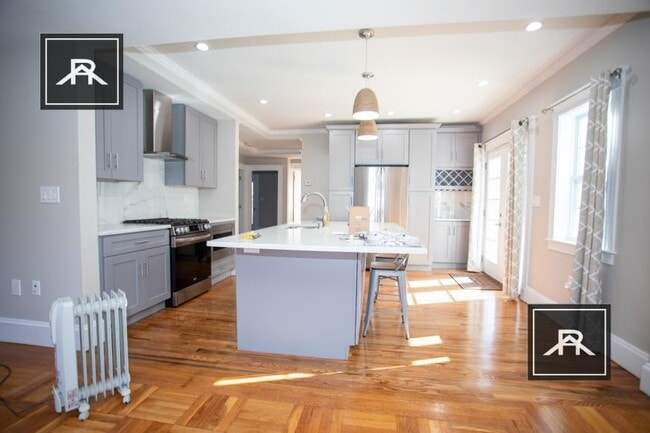 Photo - 4 bedroom in Newton MA 02467 Unit 1