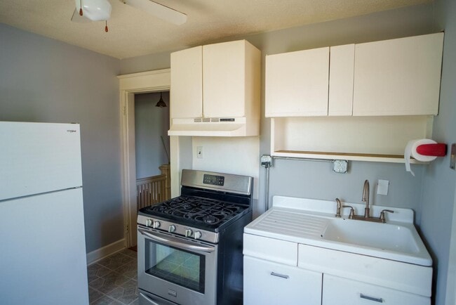 Photo - 1920 E Washington St