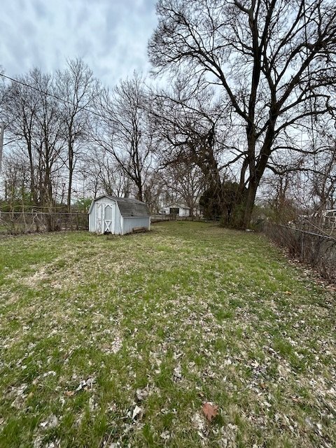 Photo - 853 N College St