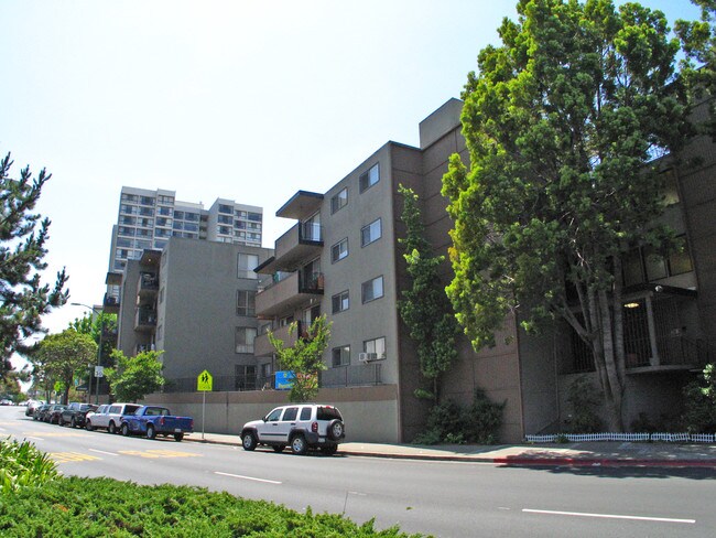 Lakeview Towers