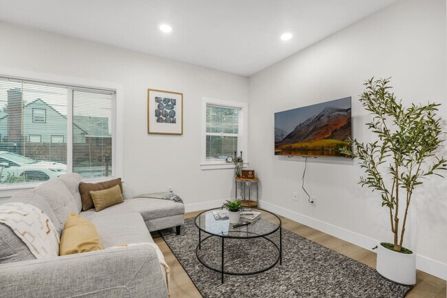 Photo - 3505 NE Creston Ave Unit ID1334338P