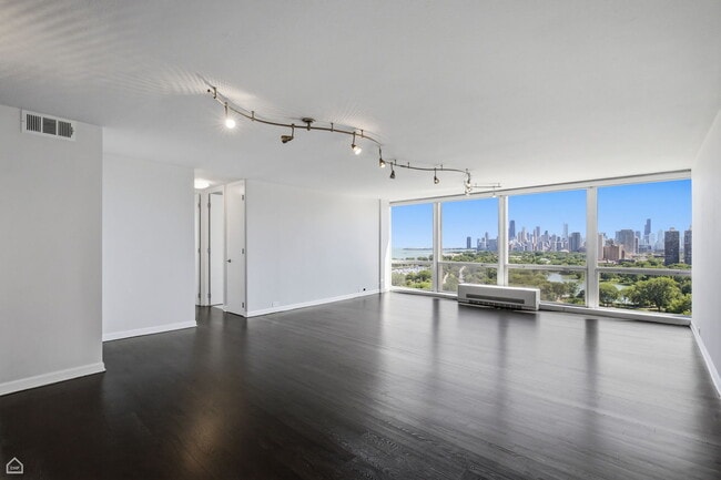 Photo - 330 W Diversey Pkwy Unit 1907-09