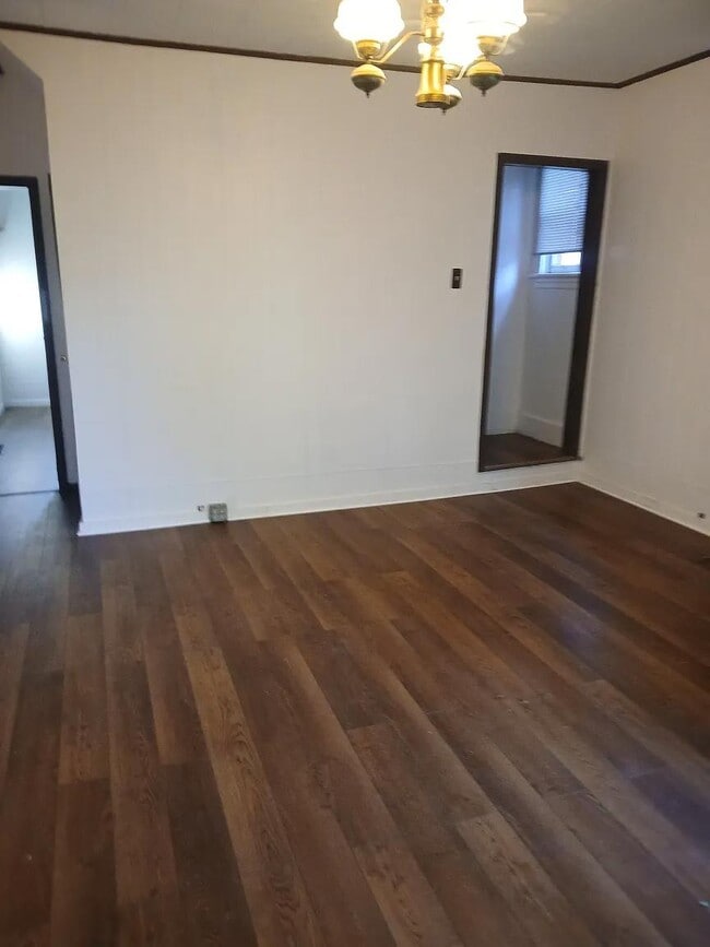 Photo - 129 Plainfield Ave