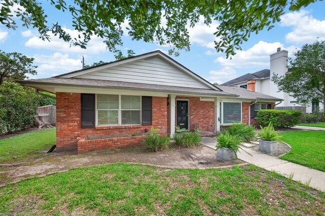 Photo - 5643 Piping Rock Ln
