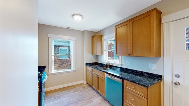 Photo - 25 Main St Apartment Unit 2