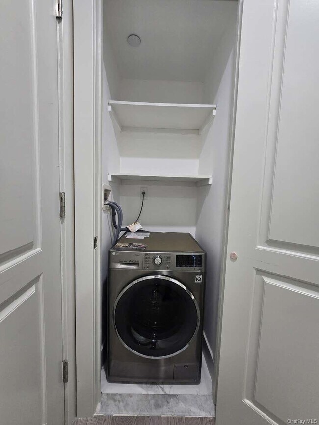 Photo - 41-62-62 Bowne St Unidad 12C