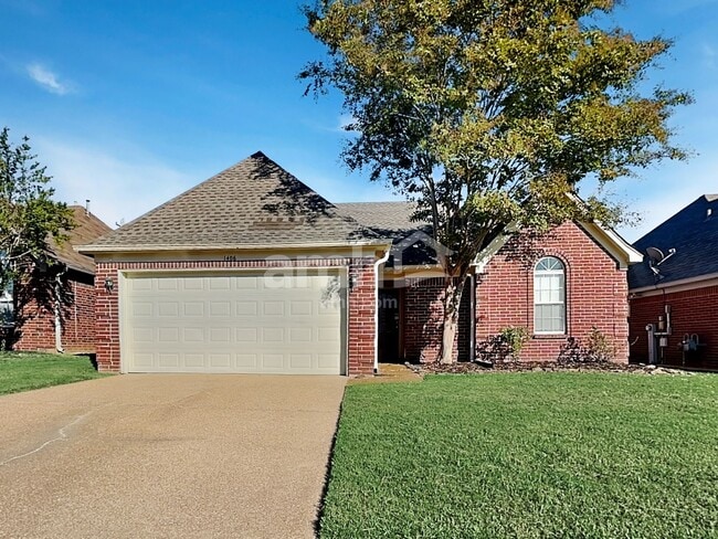 Building Photo - 1406 Siskin Dr