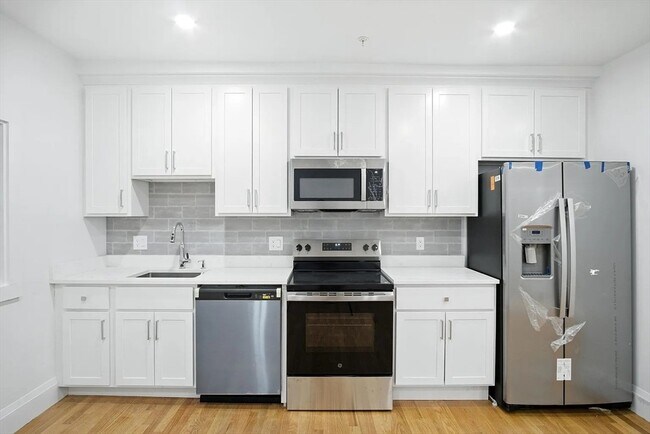 Building Photo - 21 Regent Cir Unit 5 Rental