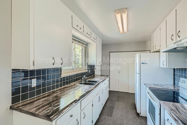 Photo - 1060 S Decatur St