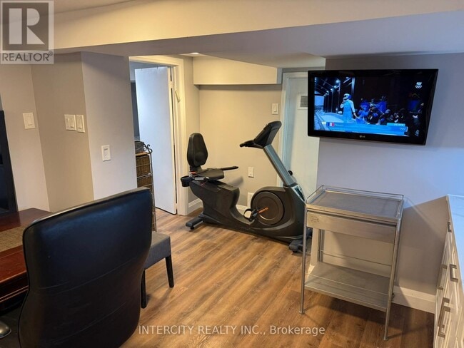 Photo - 222 Combe Ave