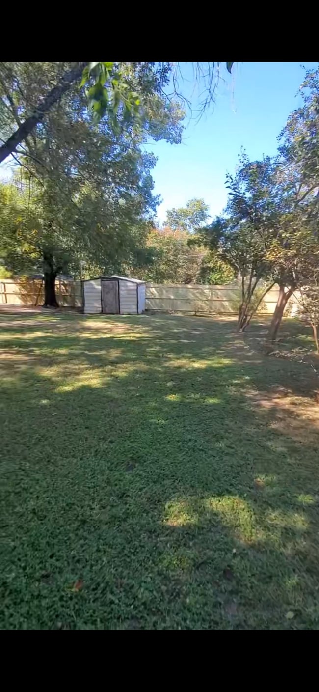 Photo - 220 Fairmont Ave