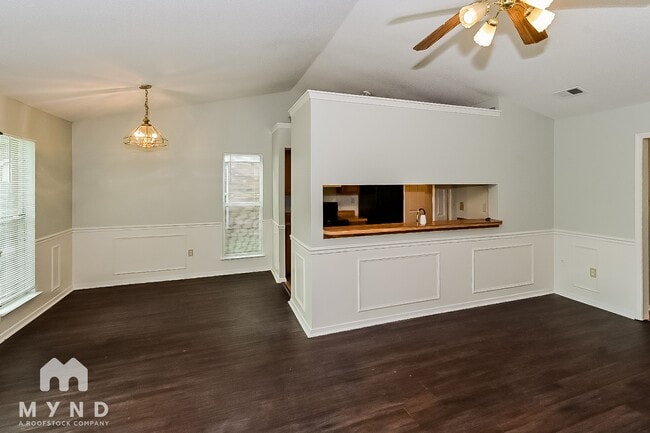 Photo - 3405 Laurelwood Dr