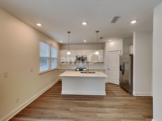 Photo - 103 Broadmoor Dr