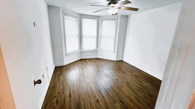 Building Photo - 126 Chestnut St Rental