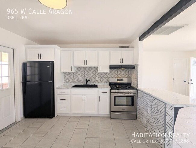 Photo - 965 W Calle Aragon