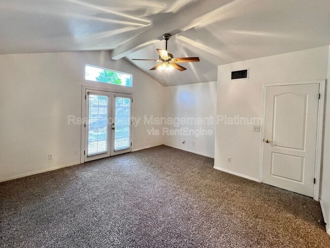 Photo - 2669 Alamos Ave