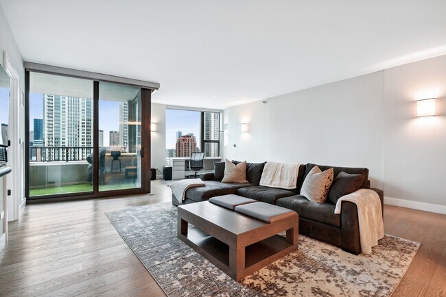 Photo - 501 N Clinton St