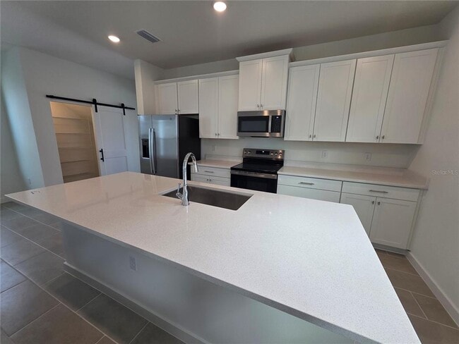 Photo - 2047 Iorio St