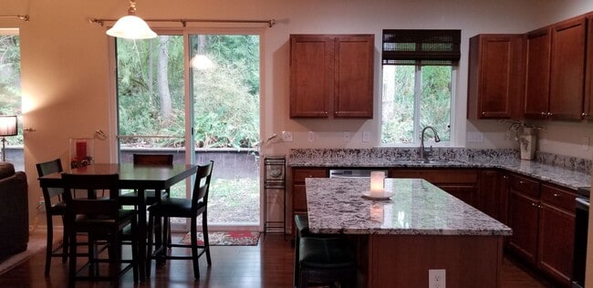 Photo - 3646 Nimitz Ln