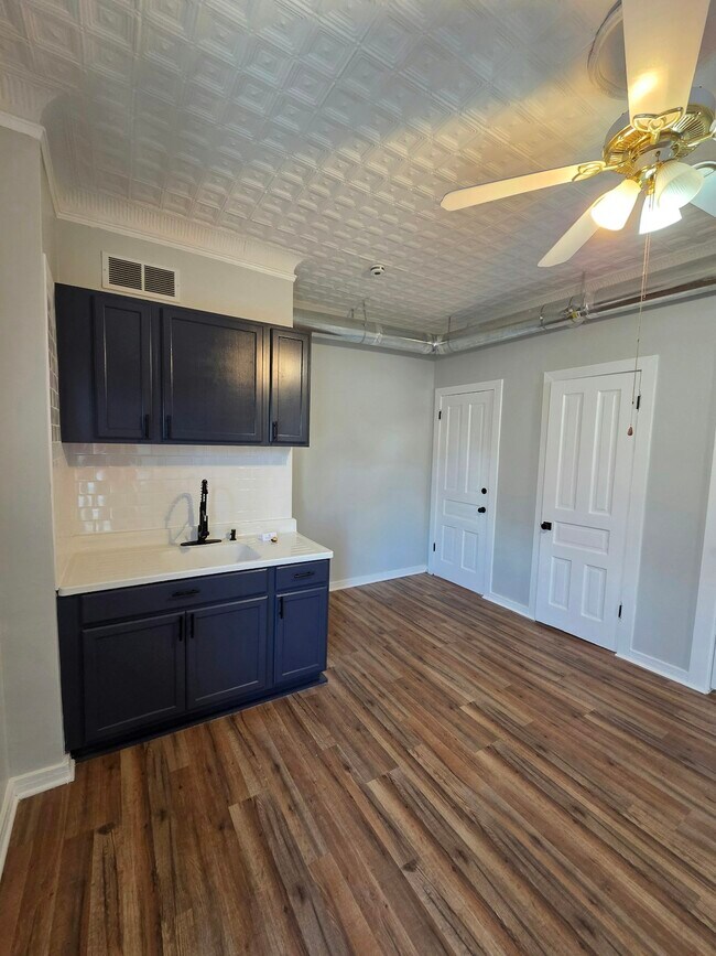 Photo - 3611 S Wood St Unidad 2R