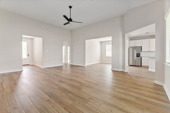 Photo - 1927 June Lk Ln