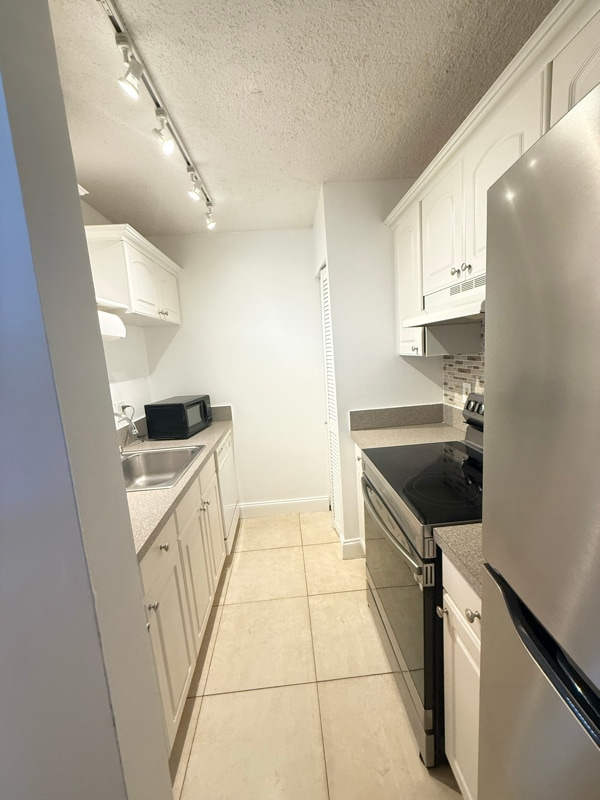 Photo - 9720 Hammocks Blvd Unidad 000