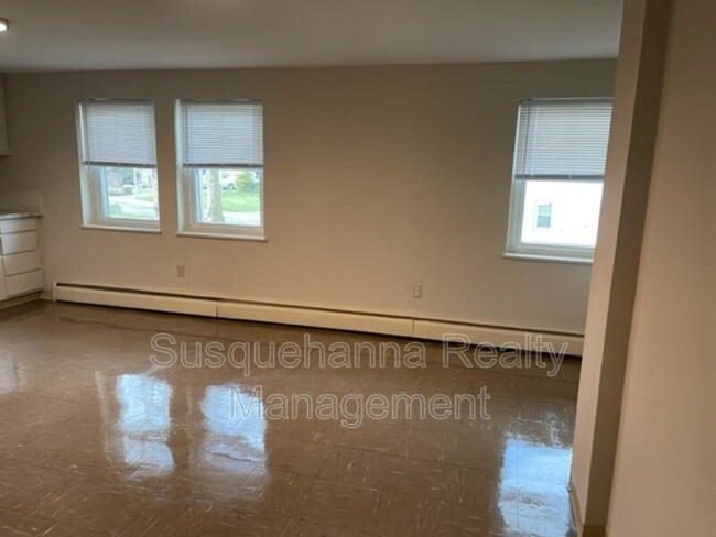 Photo - 1051 Henn Ave Unit Apt. E