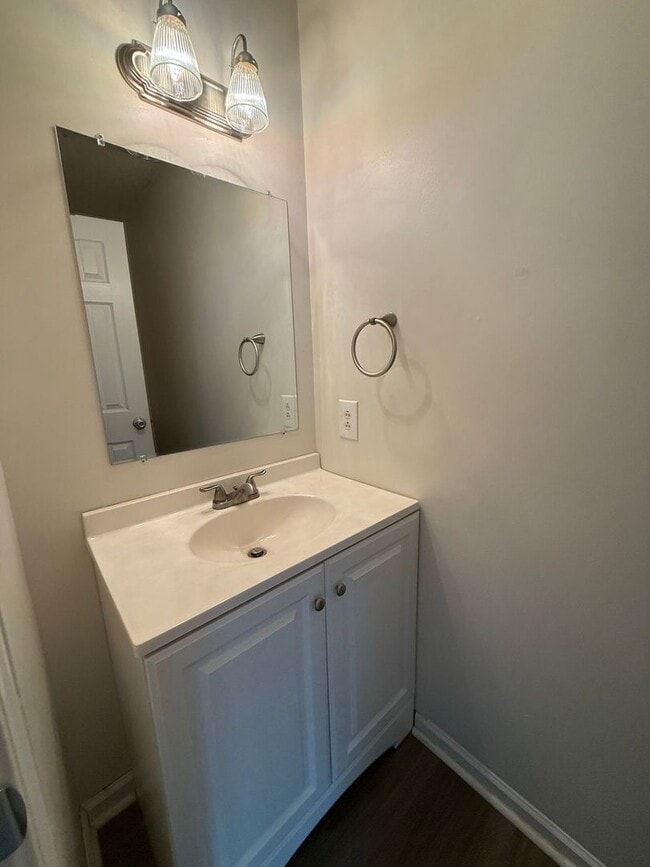 Photo - 3 bedroom, 1.5 bath Townhouse.