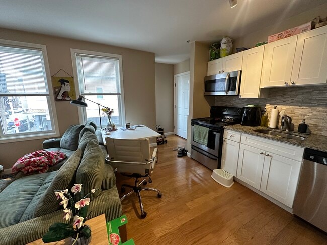 Photo - 53 Chelsea St Unit 2-A